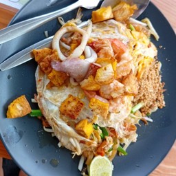 ผัดไทยทะเล