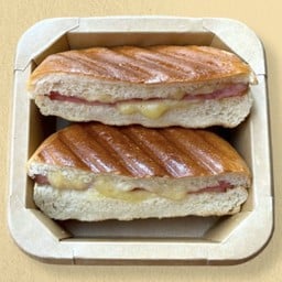 พานีนี่ แฮมชีส