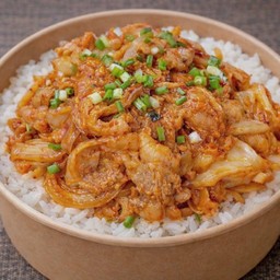 ข้าวหน้าหมูผัดกิมจิ(โปรตีน 23g)