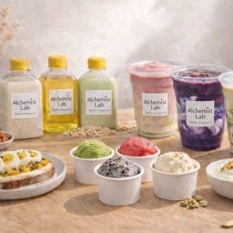 Alchemist Lab นักปรุงสุขภาพ, Healthy Smoothie, Organic Soymilk & Sourdough สุขุมวิท 26
