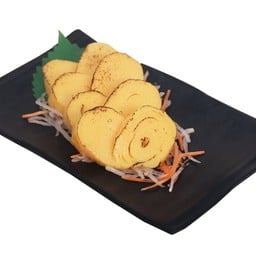 C02 ซาซิมิไข่หวานเบิร์น (Seared Tamago Sashimi)