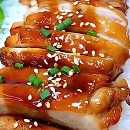 ข้าวหน้าไก่ย่างเทริยากิ