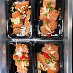 แซลมอนดองซีอิ๊ว  by  ทะเลดองที่หิวโหย ชวนชื่นทาวน์รังสิต