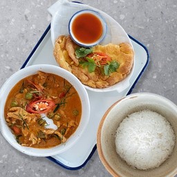 S24 เซท พะเเนง ไก่ หมู ผัก,เต้าหู้