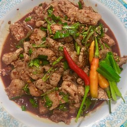 ลาบสุกเนื้อชิ้น..รสจัดแช้ปแบบอีสาน