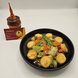 Fried mix vegetables with japan tofu