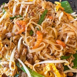 ผัดไทย หมู