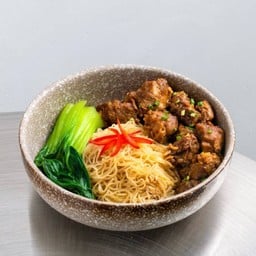 P2 บะหมี่หมูหอมซีอิ้ว