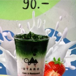 มัทฉะสตรอว์เบอรี่ลาเต้