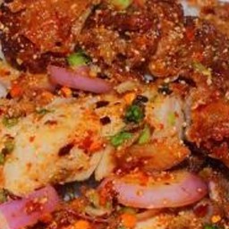 ข้าวยำไก่ย่างราดข้าว