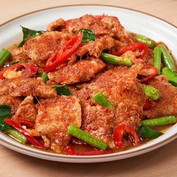 กับข้าว (ผัดพริกแกงหมูชิ้น)
