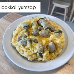 ข้าวไข่ข้นหอยนางรม