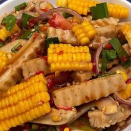 ตำข้าวโพ้ดหมูยอปลาร้า