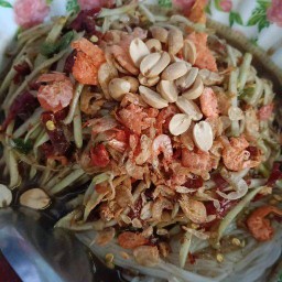 ตามสั่ง ส้มตำ ยำยำ  Jubjang