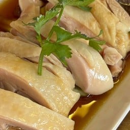 อยากกินข้าวมันไก่ (Byยินดีข้าวมันไก่) At Home