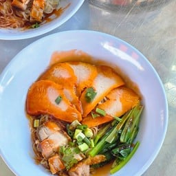 ชาย4บะหมี่เกี๊ยว คลองพระอุดม