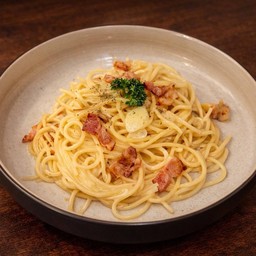 สปาเก็ตตี้ครีมซอสเบคอน
