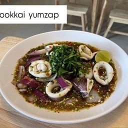 ยำหมึกหอม