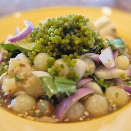 ยำสามไข่