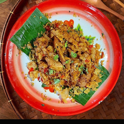 คอหมูคั่วพริกเกลือ