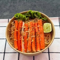 ชาช่าหมี่ไก่ฉีก (ตลาดสุนีย์เฟลียร์มาร์เก็ต)