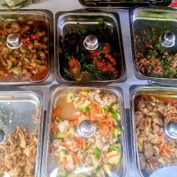 สุดใจข้าวแกง