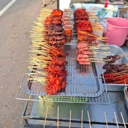 อดิศักดิ์ หมูย่าง สุโขทัย บ้านหนองขาม