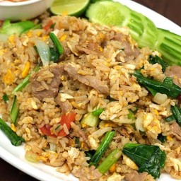 ข้าวผัดหมู