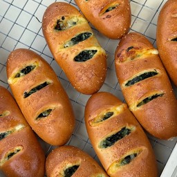 ✔Sourdough Brioche Spinch Cheese ผักโขม