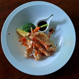 ข้าวผัดกระเทียม+กุ้งย่างซอสเทอริยากิ