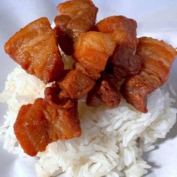 ข้าวหน้าสามชั้นทอด