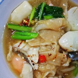 ราดหน้ายอดผักนายเอก  สาขาถนนปากนคร ถนนปากนคร