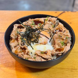 ข้าวหน้าหมูสไลด์ + ไข่ออนเซน