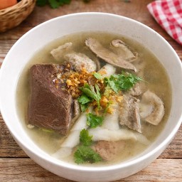 ก๋วยจั๊บเครื่องแน่น