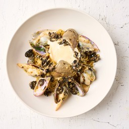 Tai pao clam & black olive pasta