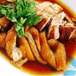 ขาหมูเป็นกับข้าวเนื้อหนัง