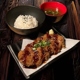 ข้าวหมูทงคัตสึ (Tonkatsu Don)