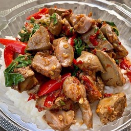 ผัดเผ็ดอาหารป่า