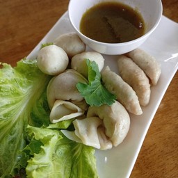 ต้าฟู่เย็นตาโฟ ลูกชิ้นเยาวราช ลูกชิ้นเยาวราช