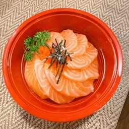 ข้าวหน้าแซลม่อนซาซิมิ
