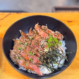 ข้าวหน้าเนื้อออสย่าง