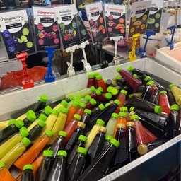 น้ำผักผลไม้สกัดเพื่อสุขภาพ ตลาดนัดสุวรรณภูมิ