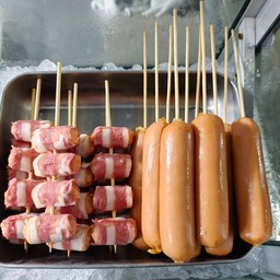 ฮอทด็อกหนังกรอบไก่จัมโบ้