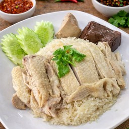 ข้าวมันไก่ต้มเครื่องแน่น