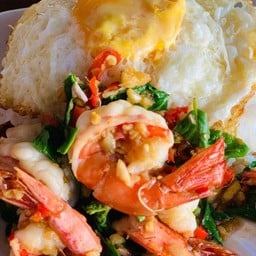 กระเพราในบ้าน