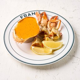 Steamed mud crab, tomalley & avocado