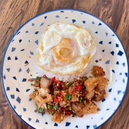 กินชิลล์KKC ตามสั่ง กะเพรา ไข่ข้น สปาเกตตี