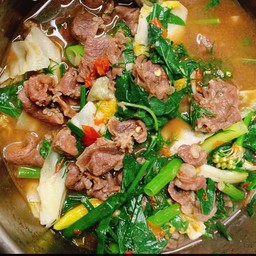 แกงคั่วเนื้อใส่ผักรวม.รวมแบบอีสาน