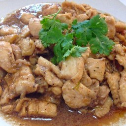 ไก่กระเทียม