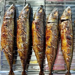 ปลาซาบะตัวใหญ่ พร้อมชุดผัก